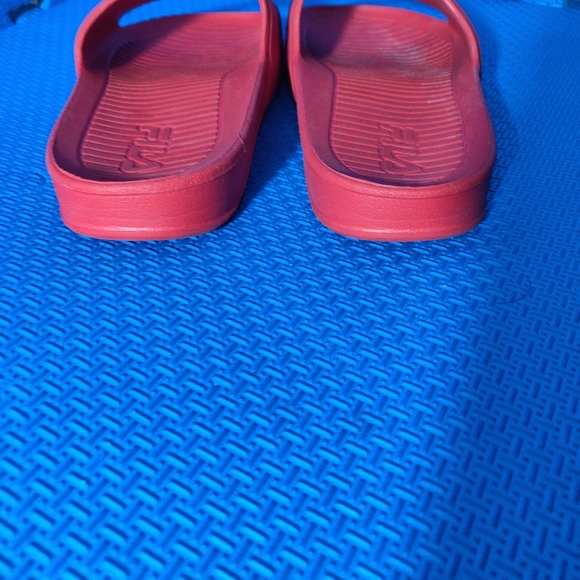 Slides - Picture 2 of 4